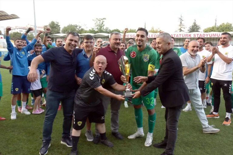 etimesgutspor tsyd zafer kupasini kazandi mVEwFjIb