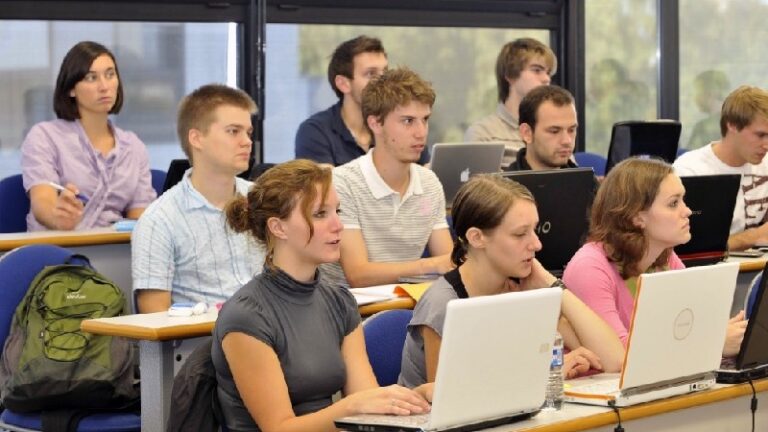 fransada ortaokul ve liselerde yapay zek egitimleri verilecek kaF3xQy4