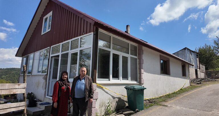 uzmanlar inceledi kimse nedenini bulamadi kendi kendine yanan ev tuyler urpertti IlxLGzmM