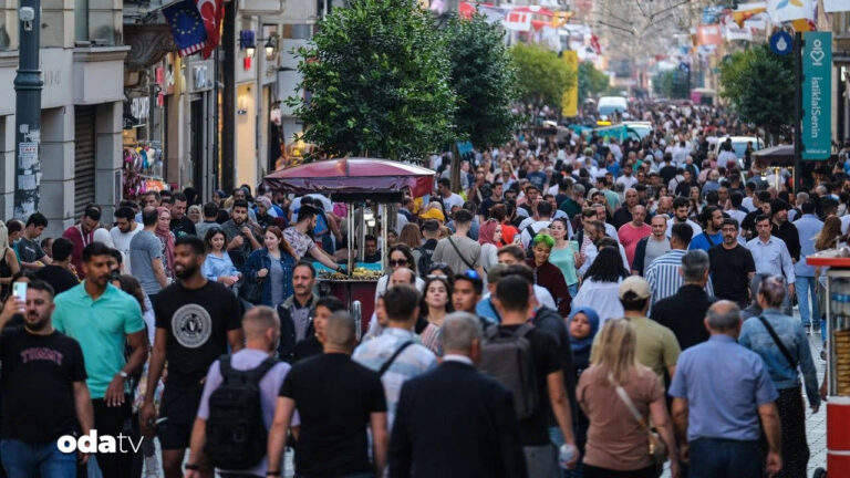 yabanci nufus istanbulda azaliyor izmirde artiyor DLuIXrw6