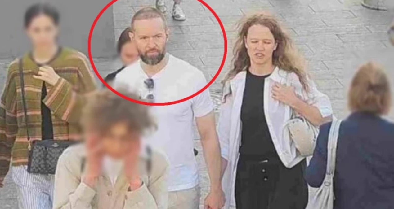 dunyanin en cok aranan adami once sac ektirdi sonra sevgilisiyle gezdi eVCtVlWb