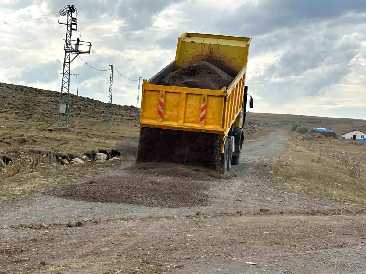 karsta koy yollari yapim calismalari devam ediyor fhIcbkdR