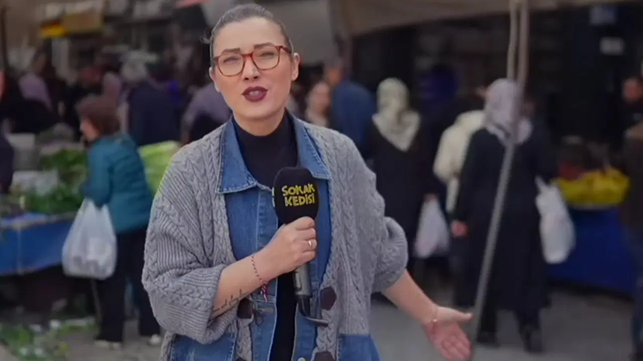 sokak kedisi hesabinin sahibi ebru uzun oruca gozalti XpdOBR2D