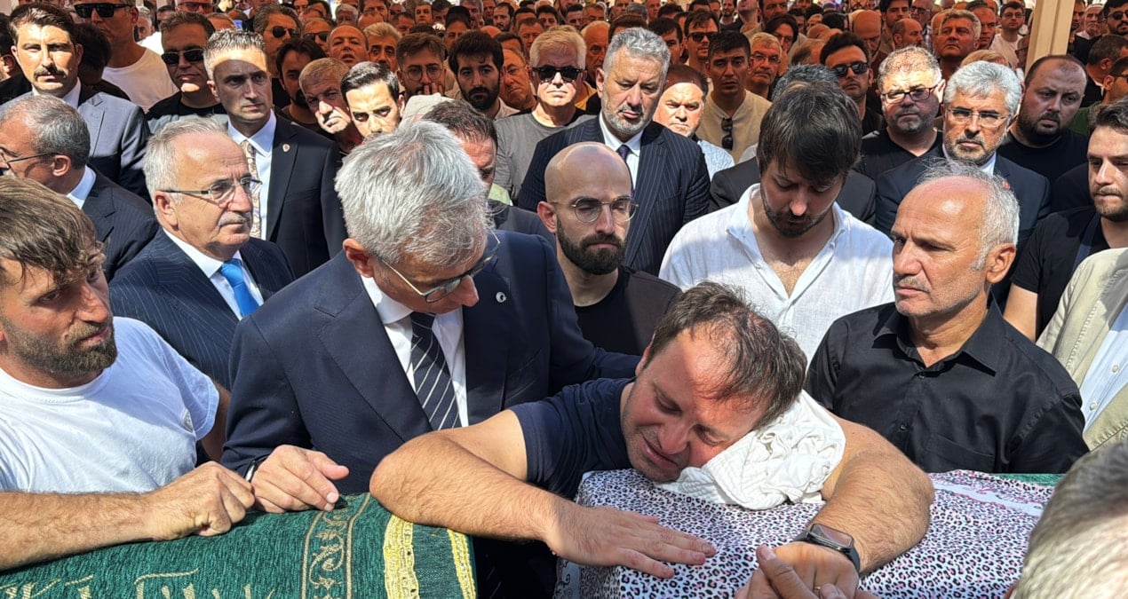 surpriz gorgu tanigi katil doktorun foyasini meydana cikardi oturup ogluyla esinin olumunu izledi x9lvlzZ8