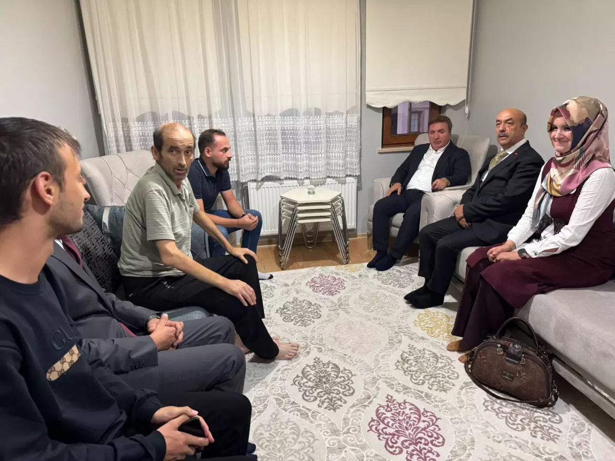 vali aydogdudan kubra ogretmene odul tWtjDAfB