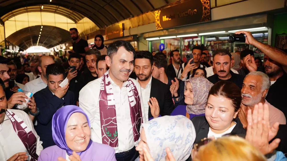 bakan kurum depremzedelere ziyaret etti 95x5jOnt