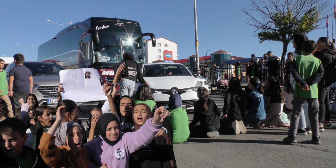 2025te ayni noktada 8 olum miniklerden onlem alin eylemi PhfSIPhp.jpg