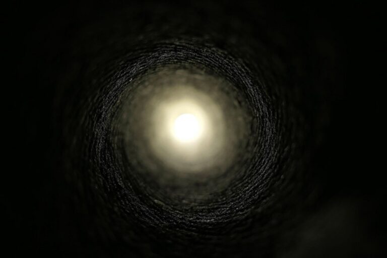 gokbilimciler evrenin ilk donemlerinde olusan kara delik kesfetti isqSRPlK.jpg