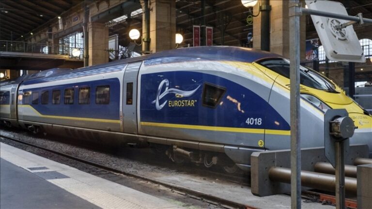 eurostar-yolcularina-seyahatlerini-erteleme-cagrisinda-bulundu-EDpxS6IA.jpg