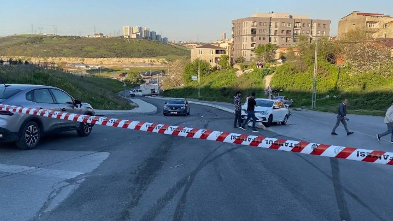 Başakşehir’de Feci Kaza: 5 Araç Birbirine Girdi