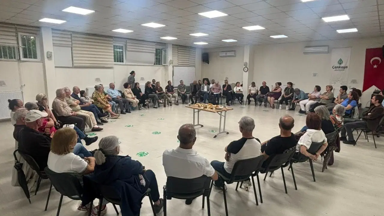 Çankaya’da CHP Üyeleri Partinin Geleceğini Tartıştı